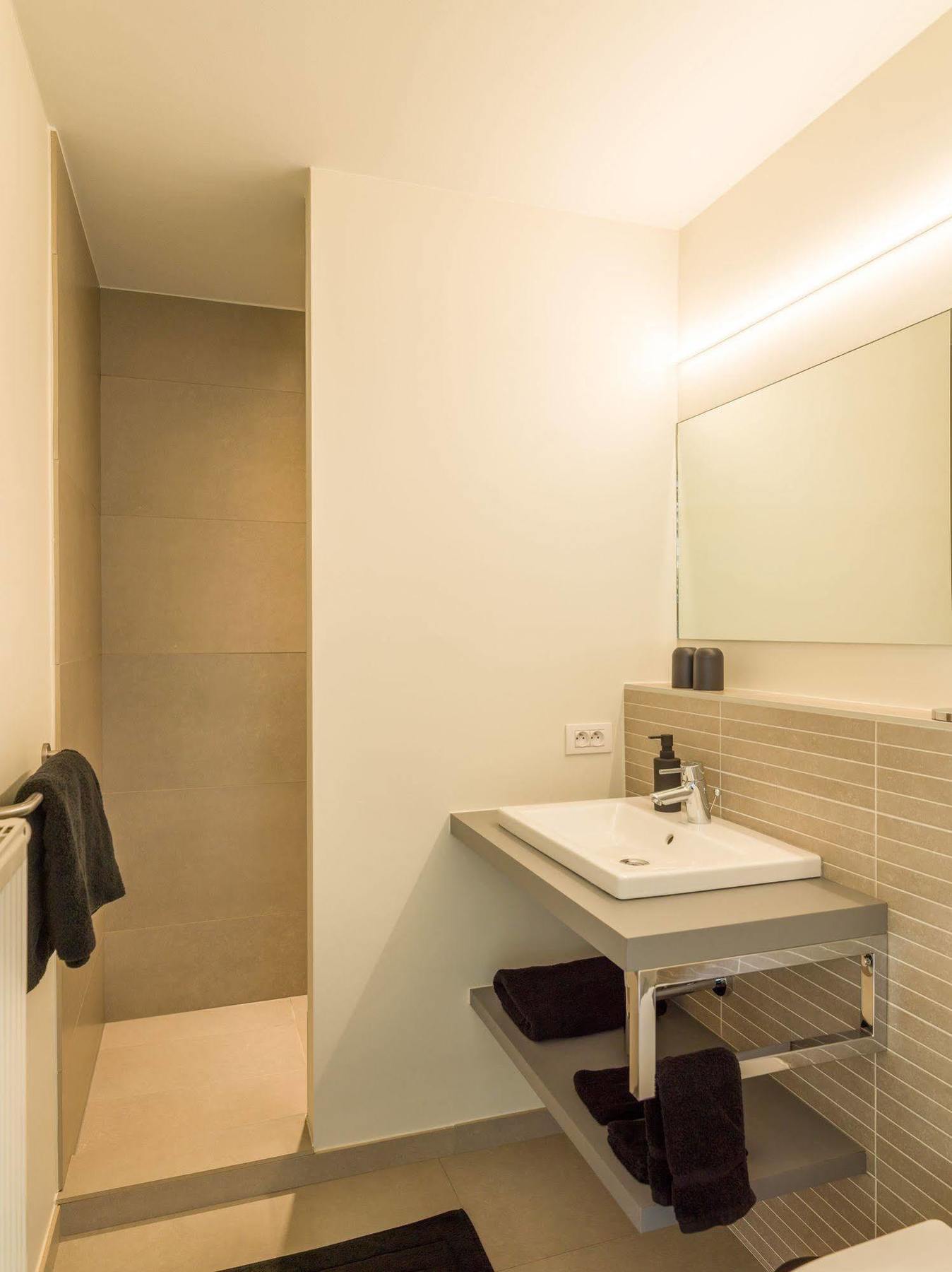 B&B Antares Μπριζ Εξωτερικό φωτογραφία